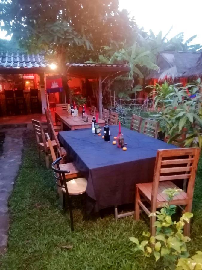 Tortuga Guesthouse Kampot Exterior photo