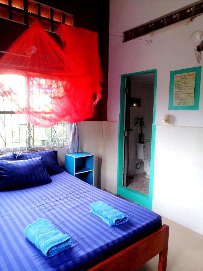 Tortuga Guesthouse Kampot Exterior photo