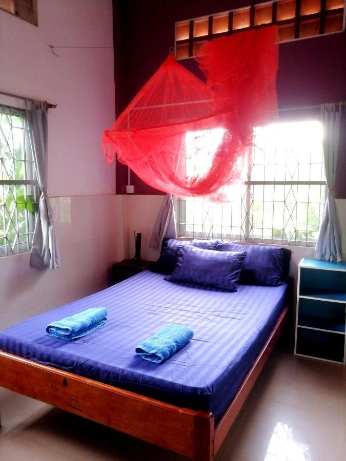 Tortuga Guesthouse Kampot Exterior photo